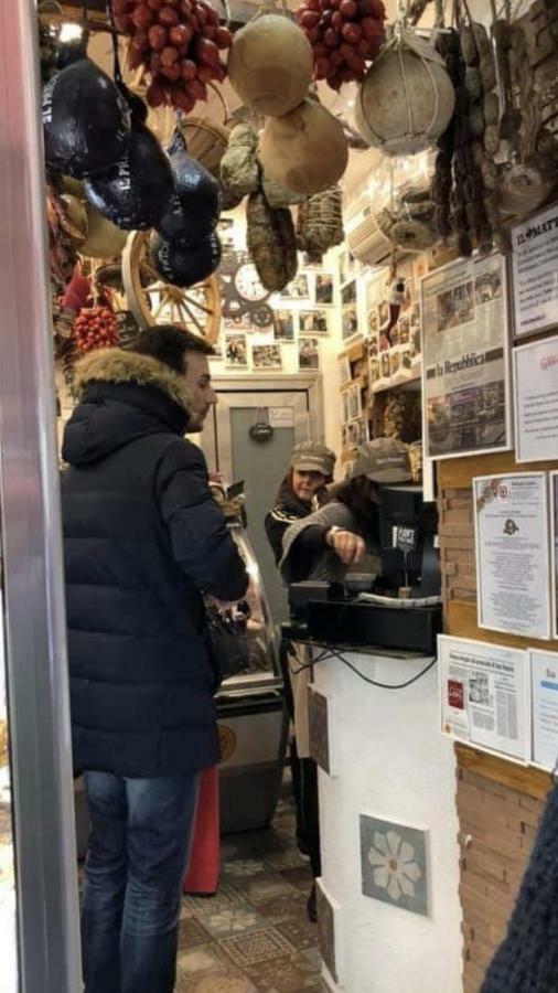 דירות Rosy Monolocale Nel Centro Storico Di Torre Annunziata Di Fronte Scavi Oplonti מראה חיצוני תמונה